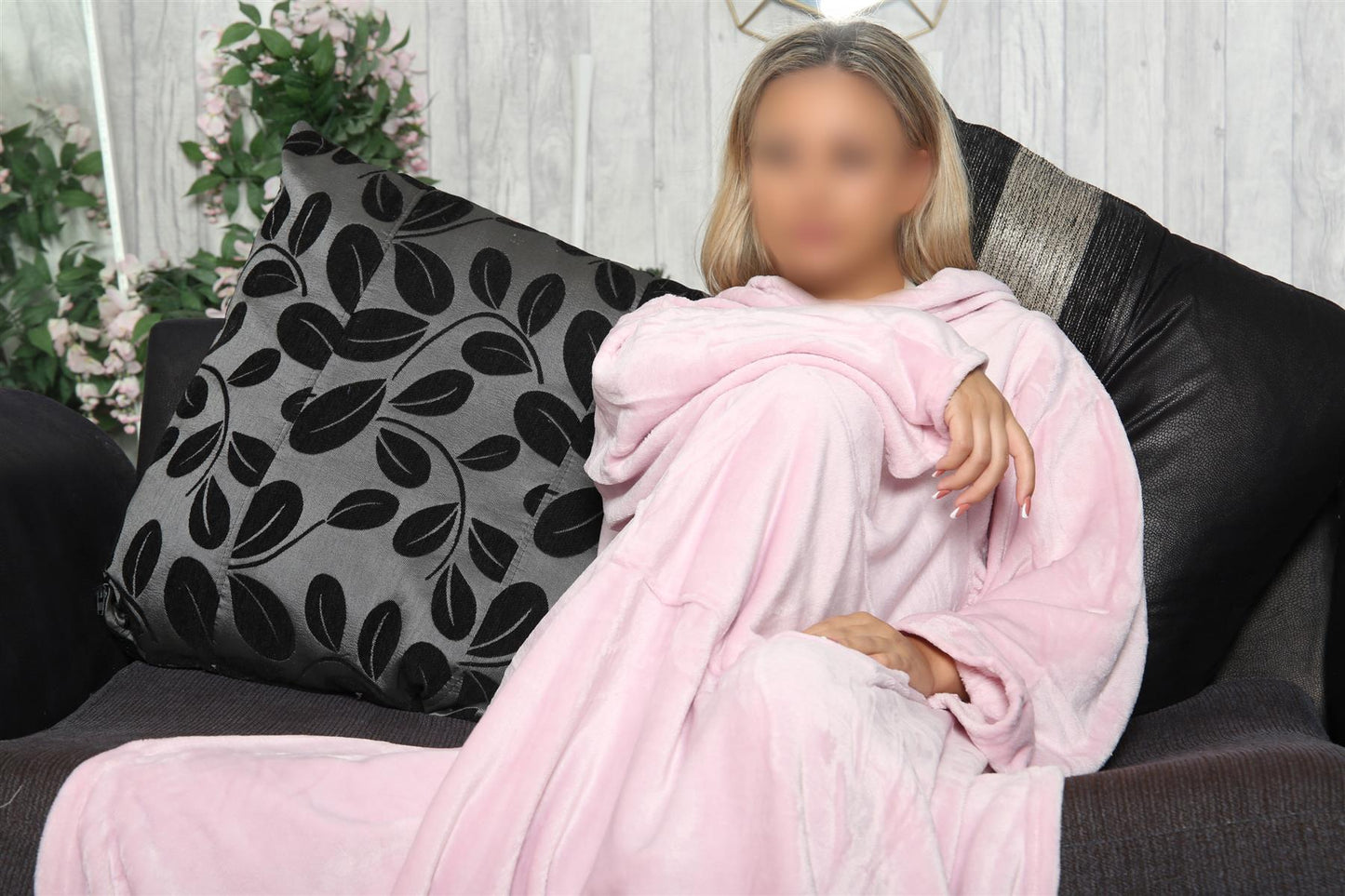 Unisex Men Ladies Wearable Snuggle Blanket with Sleeves Super Soft Warm Fleece