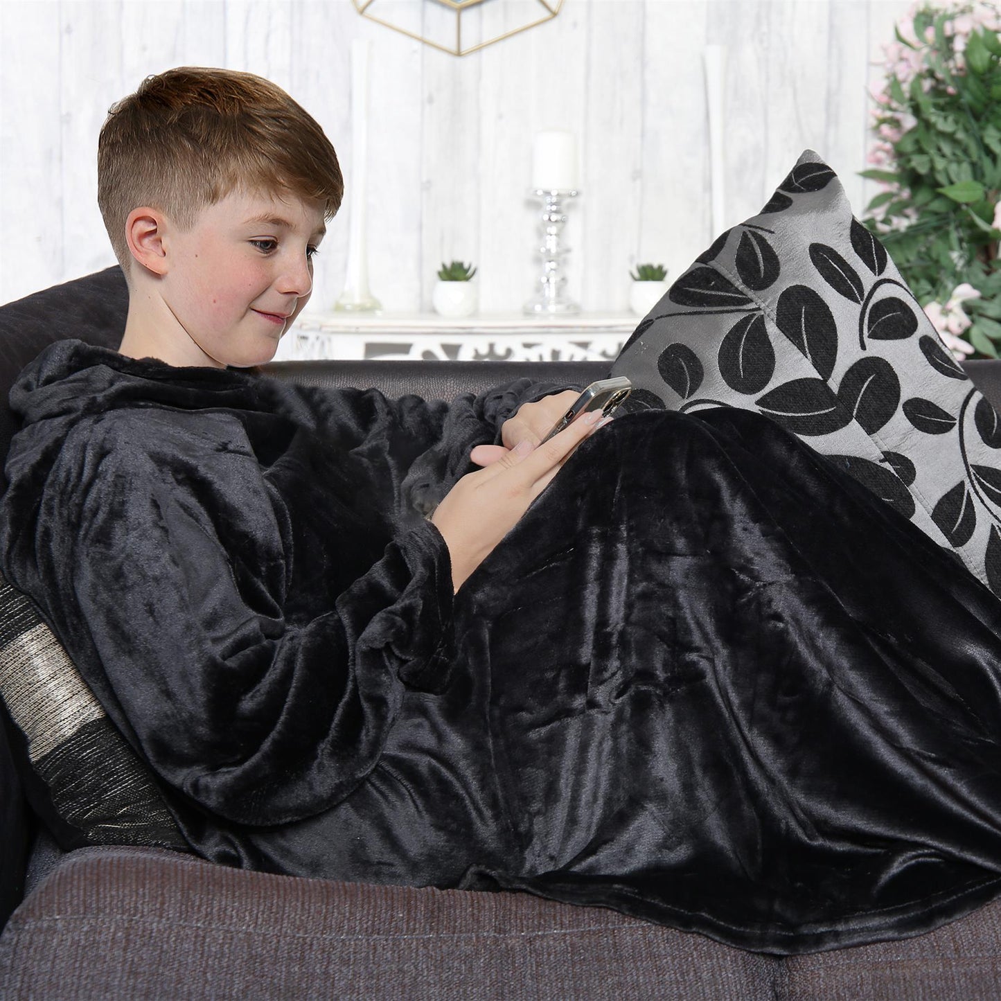 Girls Boys Unisex Black Wearable Snuggle Sleeves Blanket Super Soft Warm Fleece